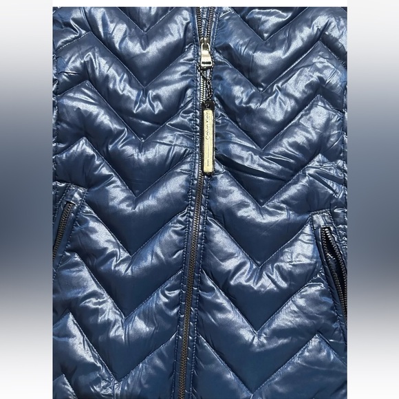 Calvin Klein Blue Premium Down Puffer Vest Headphone Access Security Pocket Sz s - Picture 3 of 3